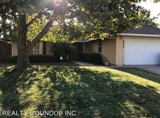 5950 Laguna Ranch Cir, Sacramento, CA 95823