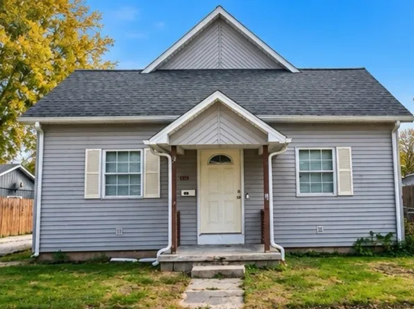 108 E 7th St, Tilton, IL 61833