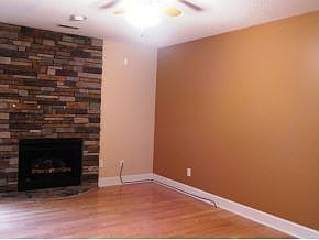 3rd image of 805 Fain Ave