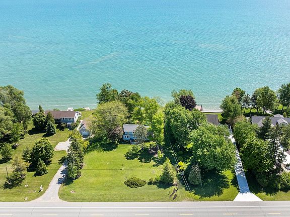 4660 N Lakeshore Rd, Deckerville, MI 48427 | MLS #50144107 | Zillow