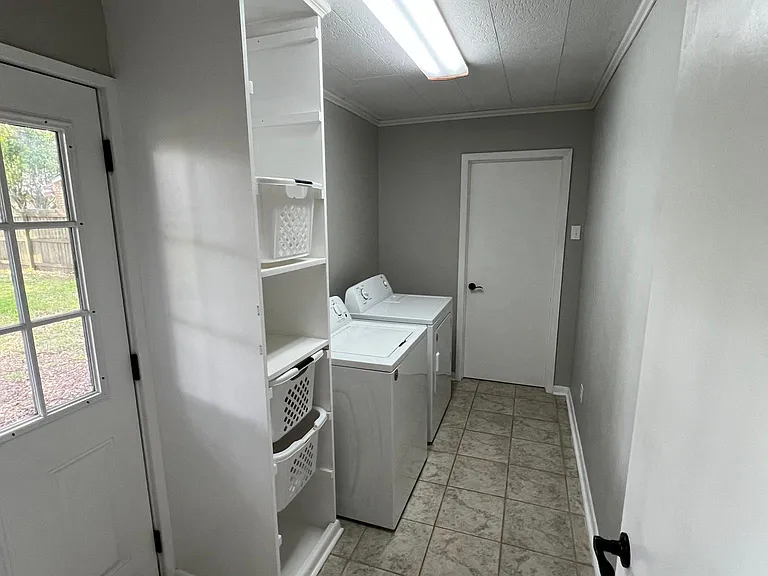 110 Highland Dr — Photo 6