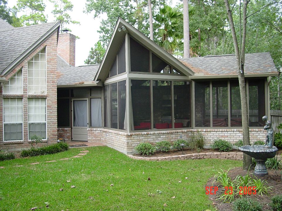 2nd image of 10 Crescent View Ct