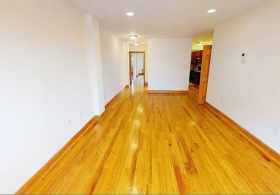 3rd image of 13523 82nd Ave APT 4E