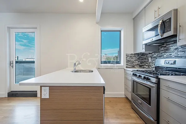 Rented by Brick&Mortar | media 2