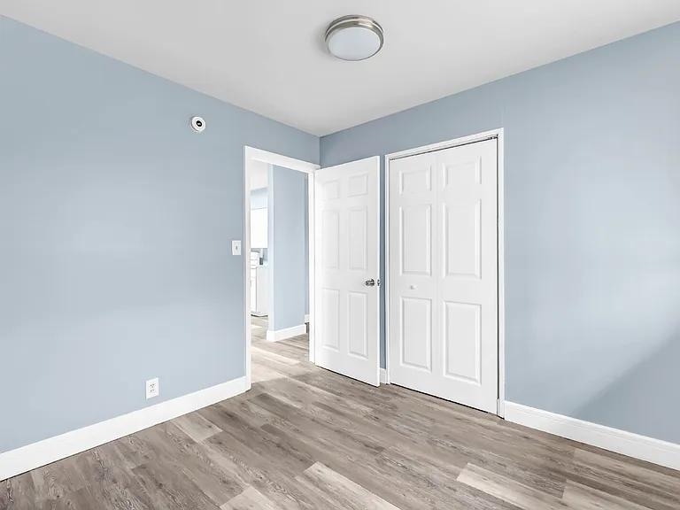124 Yorktown Rd — Photo 12
