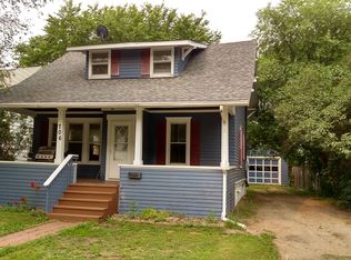 706 12th St N, Fargo, ND 58102