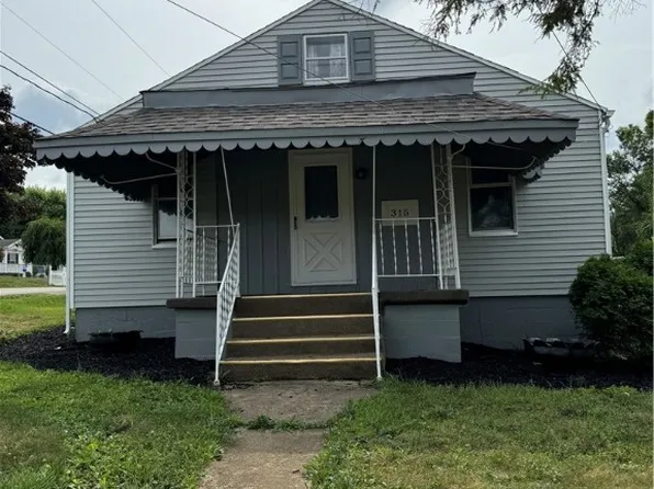 315 Campbell Ave, Connellsville, PA 15425