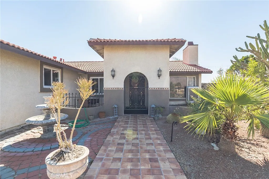 3 bed, 1483 sqft, $3,350 — Photo 1