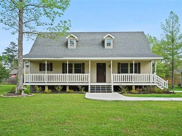 45 Helen Dr, Madisonville, LA 70447