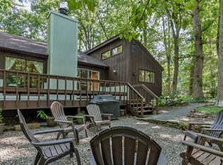 110 Princeton Dr, Chapel Hill, NC 27516