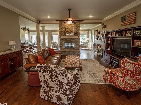4th image of 7501 Glenn Hills Dr