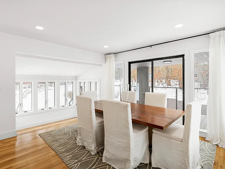138 Longview Rd — Photo 3