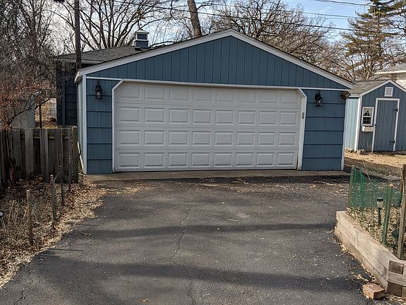 Oversize 2 car garage