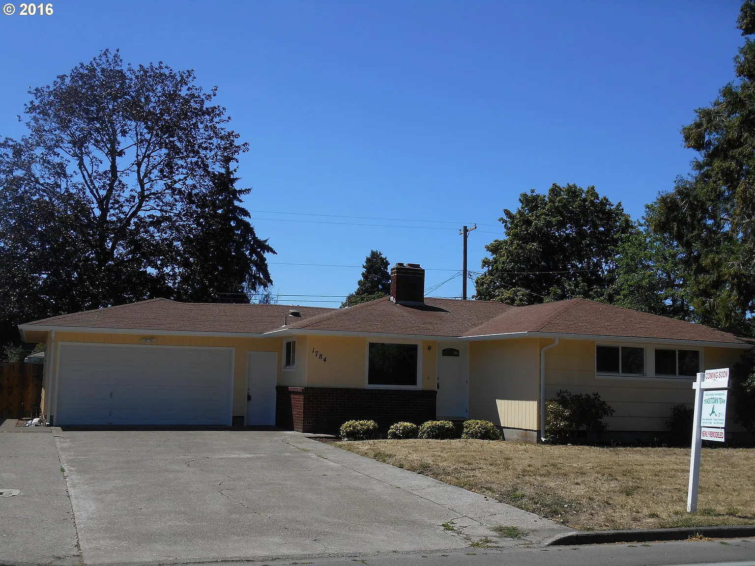 1784 Grove St photo 1