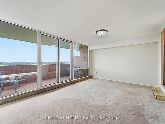 4th image of 240 Scarlett Rd #2011