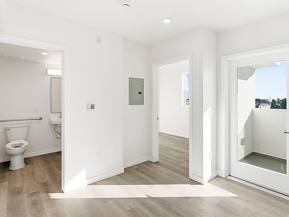 3rd image of 228 N Soto St #1