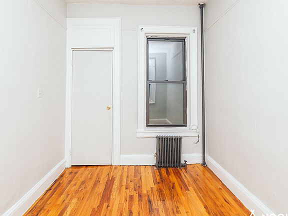 3rd image of 25 Kingsland Ave APT 2L