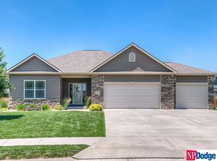 6108 S 195th St, Omaha, NE 68135