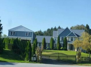 325 Mill Pond Ln, Oxford, PA 19363