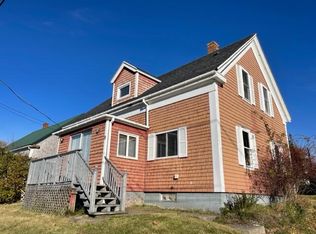 9 South St, Eastport, ME 04631