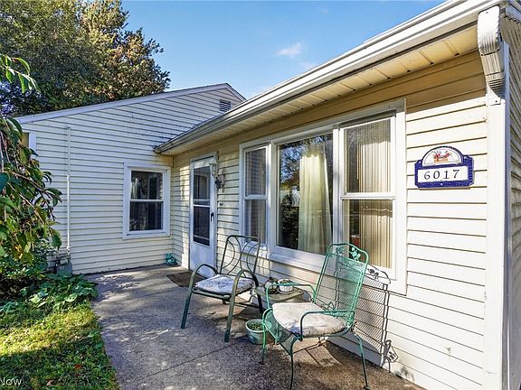 5th image of 6017 Douglas Dr