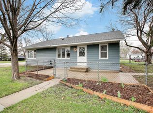 545 7th Ave S, Hopkins, MN 55343