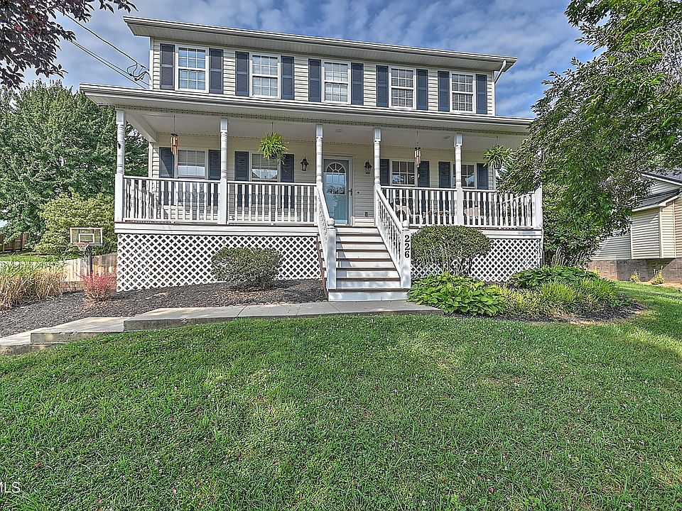 1st image of 226 Persimmon Ln