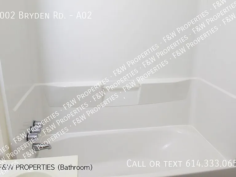 1002 Bryden Rd #A02 — Photo 37