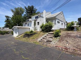 1916 Fernbrook Ave, Trevose, PA 19053