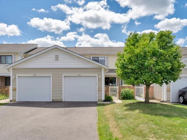737 Whitesail Dr #163A, Schaumburg, IL 60194