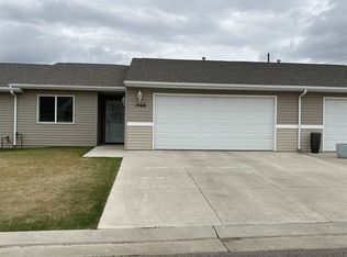 1568 35th Ave SE, Minot, ND 58701