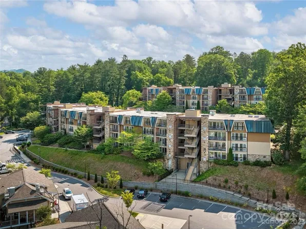 403 Bowling Park Rd #403, Asheville, NC 28803