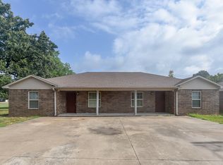 102 SW 5th St APT A, Muldrow, OK 74948