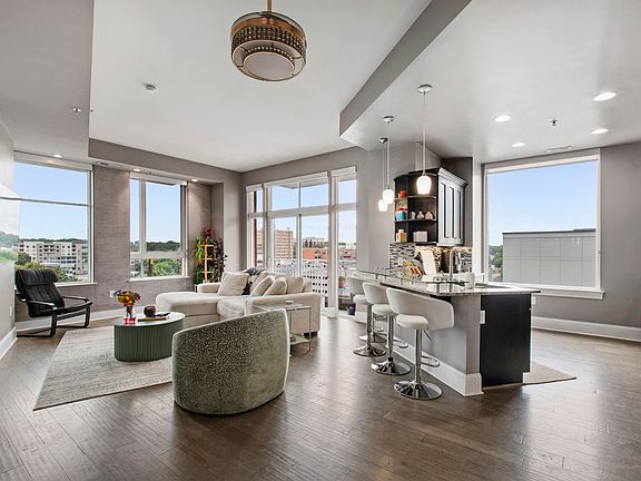 2nd image of 400 W North St APT 610