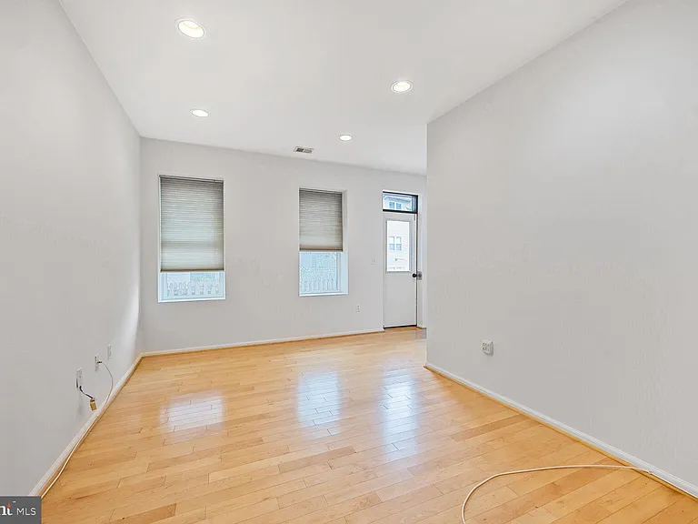 424 Q St NW #C — Photo 5