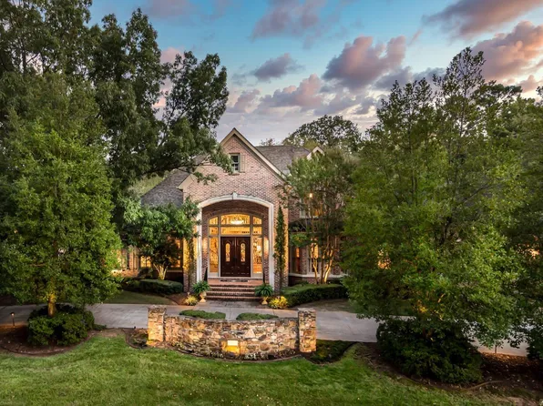 11 Hickory Creek Dr, Little Rock, AR 72212