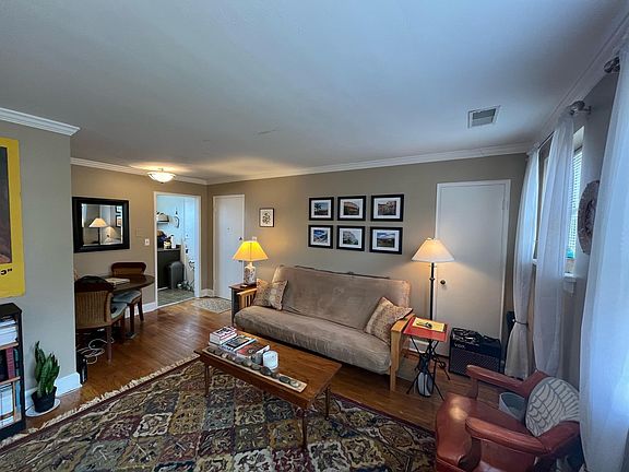 2nd image of 2901 Blair Blvd APT B14