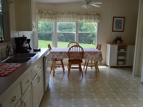 5th image of 2224 Abbottwoods Ln