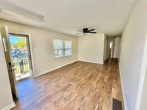 4th image of 2400 Millbrook Dr