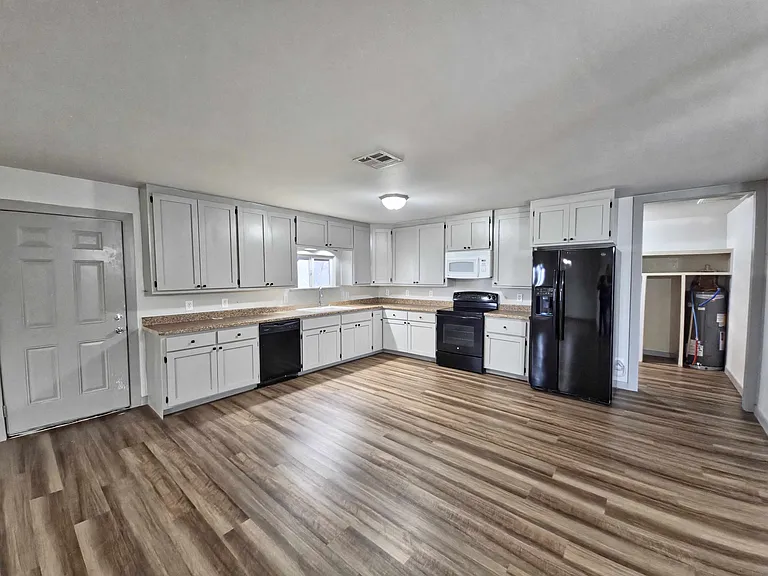 2750 Cobalt Ct NW — Photo 6