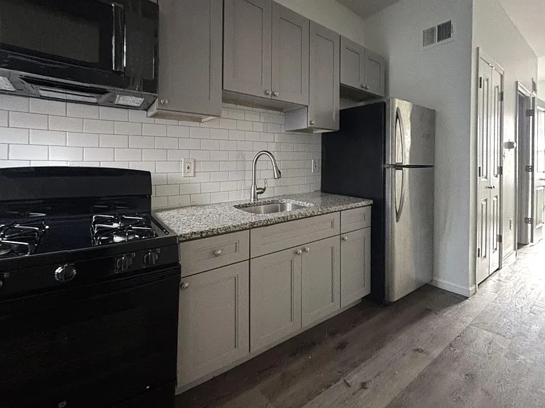 5513 Ludlow St — Photo 10