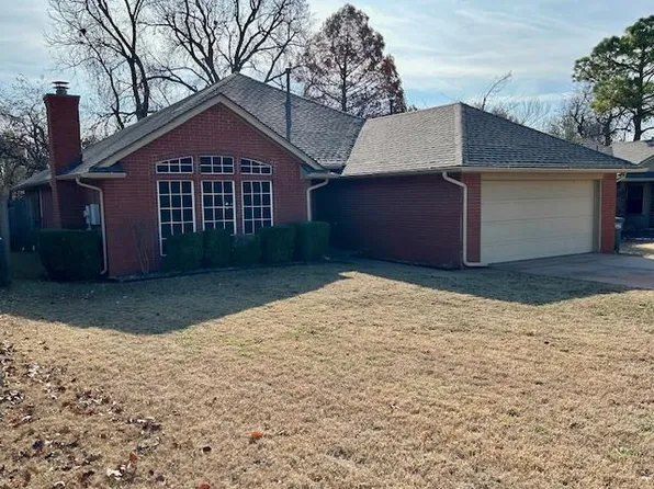 1804 Gray Fox Dr, Edmond, OK 73003