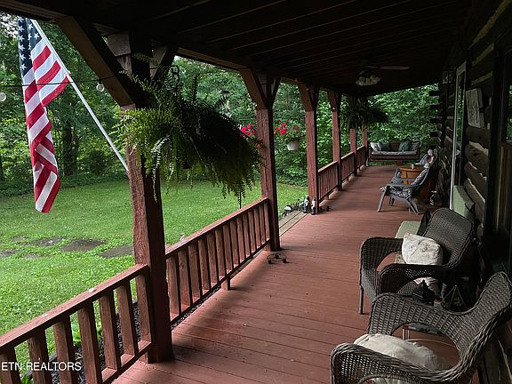 4th image of 246 Lake View Est