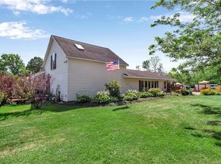 9986 Hall Rd, Barker, NY 14012