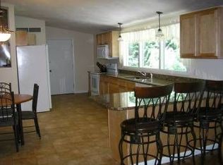35 Brentwood Dr, Holden, MA 01520