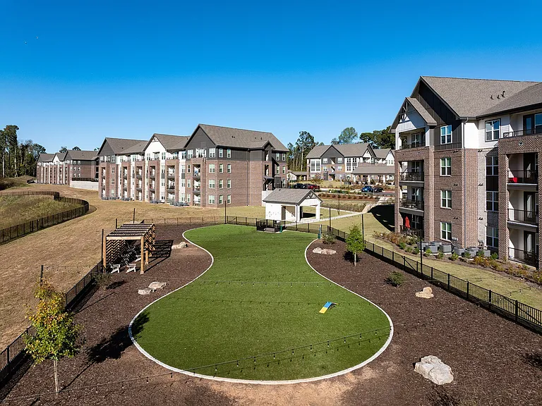 Aura Creekside Apartments — Photo 7