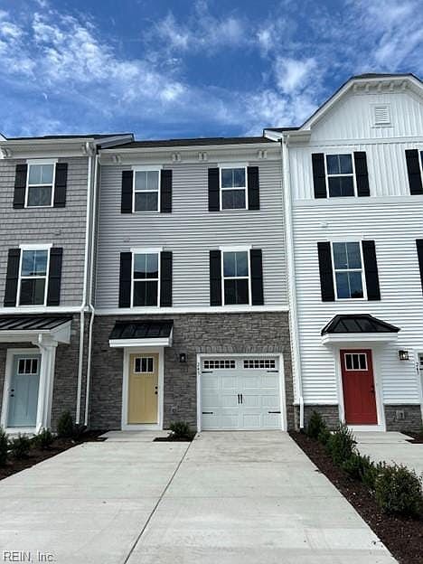 1st image of 243 Falcon Ave
