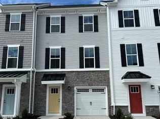 243 Falcon Ave, Portsmouth, VA 23701