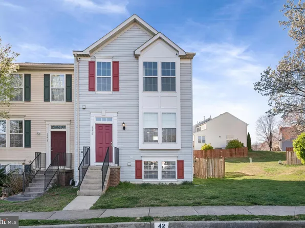 17410 Kagera Dr, Dumfries, VA 22025