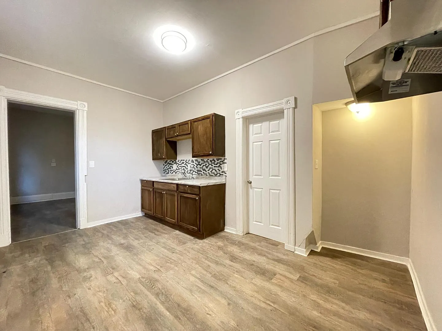 2259 Loth St - Unit A — Photo 3